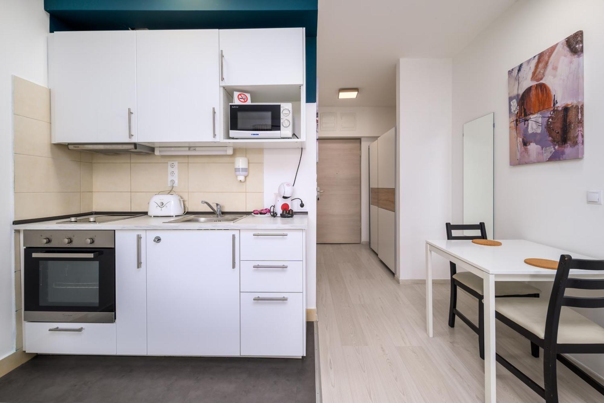 Atrium Residence Deluxe Suite-Free Parking Garage Same Building Budapest Eksteriør billede