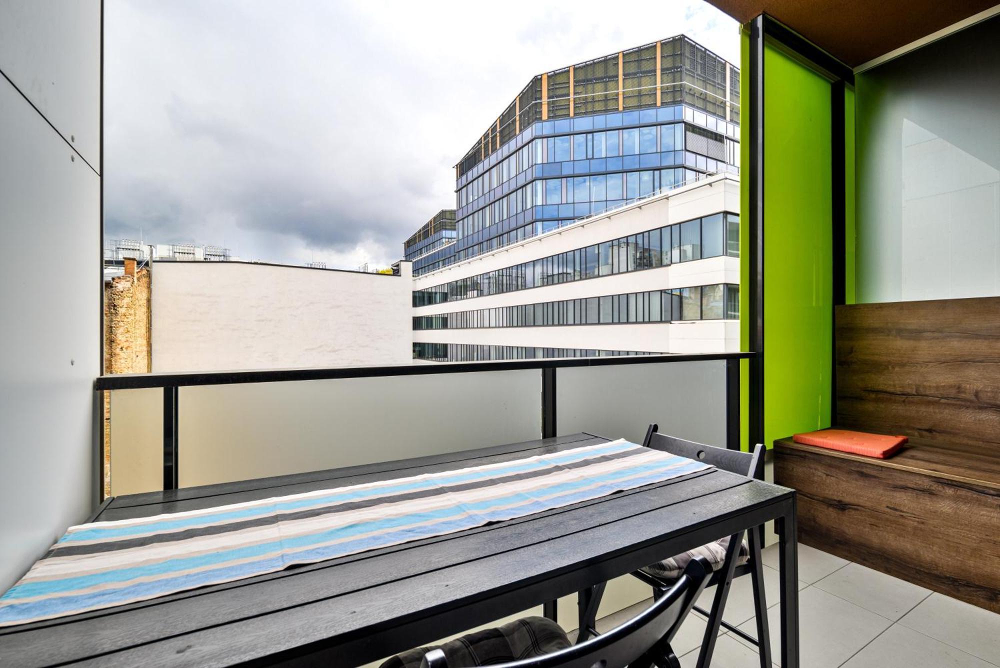 Atrium Residence Deluxe Suite-Free Parking Garage Same Building Budapest Eksteriør billede